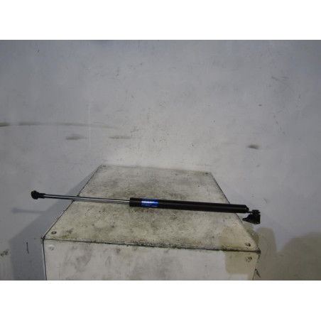 Verin de coffre DAIHATSU CUORE 3