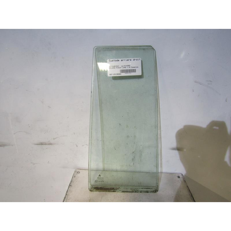 Custode arriere droit MITSUBISHI PAJERO PININ Photo n°1