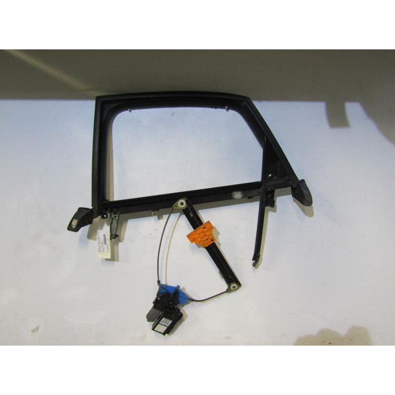 Leve vitre electrique arriere gauche AUDI A4 2 Photo n°1