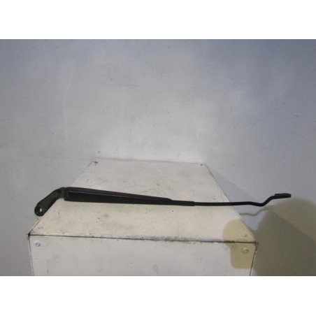 Bras essuie glace avant droit CHRYSLER VOYAGER 4