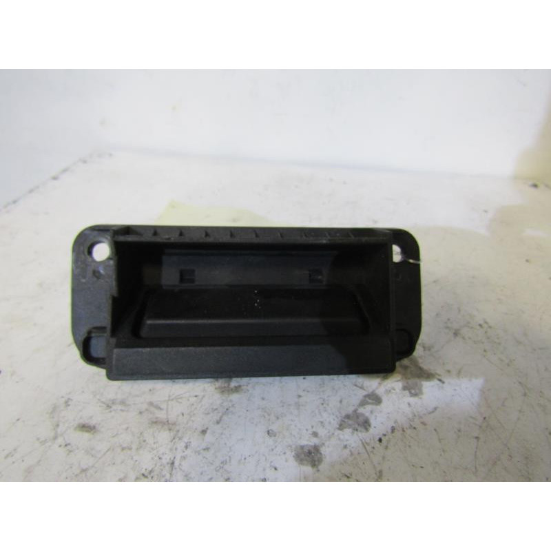 Bouton de coffre MERCEDES CLASSE C 204 Photo n°1