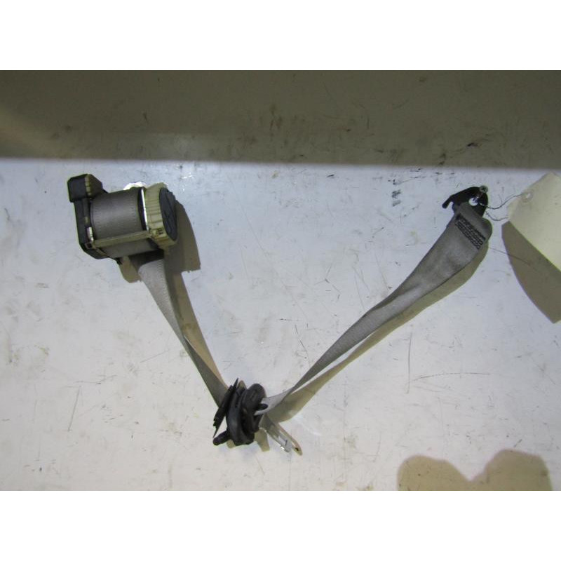 Ceinture arriere gauche OPEL CORSA C Photo n°1