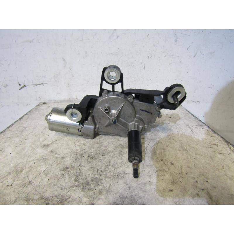 Moteur essuie glace arriere VOLKSWAGEN FOX Photo n°1
