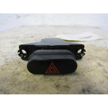 Bouton de warning HYUNDAI I 10 1