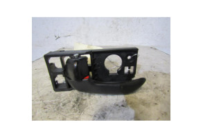 Poignee interieur arriere gauche HYUNDAI I 10 1 Photo n°1