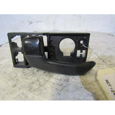 Poignee interieur avant gauche HYUNDAI I 10 1