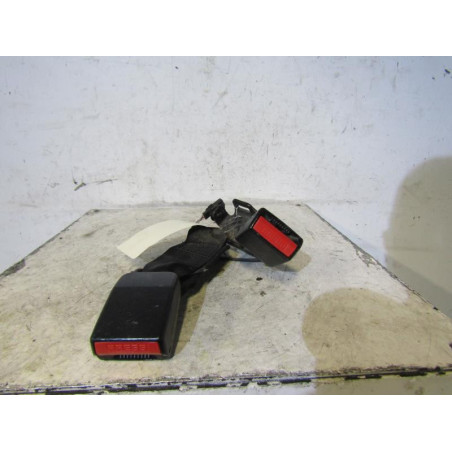 Attache ceinture arriere gauche RENAULT LAGUNA 3