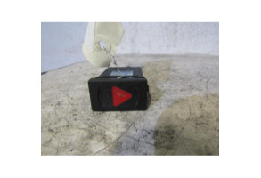 Bouton de warning VOLKSWAGEN PASSAT 4 Photo n°1
