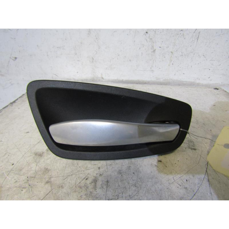 Poignee interieur arriere droit BMW SERIE 1 E87 Photo n°1