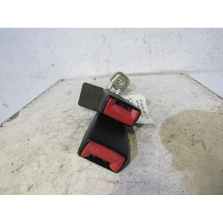 Attache ceinture arriere gauche VOLKSWAGEN PASSAT 4