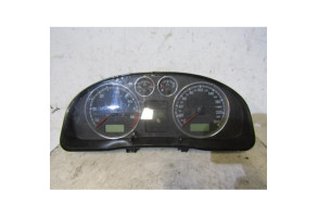 Compteur VOLKSWAGEN PASSAT 4 Photo n°1