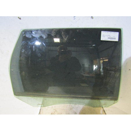 Vitre arriere droit FORD FOCUS 2