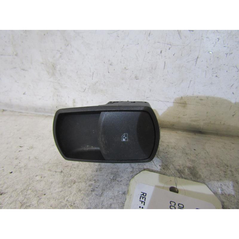 Interrupteur de leve vitre avant droit OPEL CORSA D Photo n°1