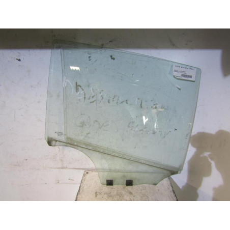 Vitre arriere droit DACIA SANDERO 1