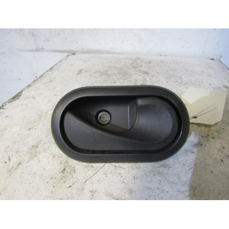 Poignee interieur arriere droit DACIA SANDERO 1