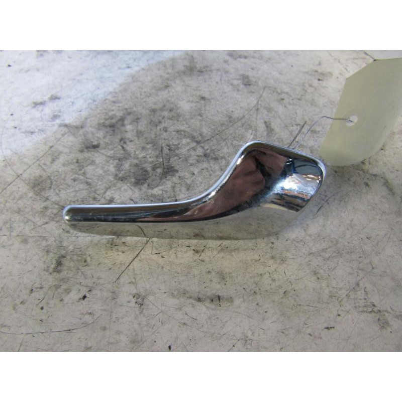 Poignee interieur arriere droit OPEL CORSA D Photo n°1