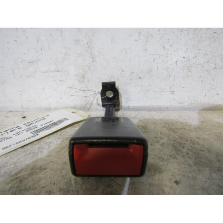 Attache ceinture arriere gauche OPEL ASTRA H