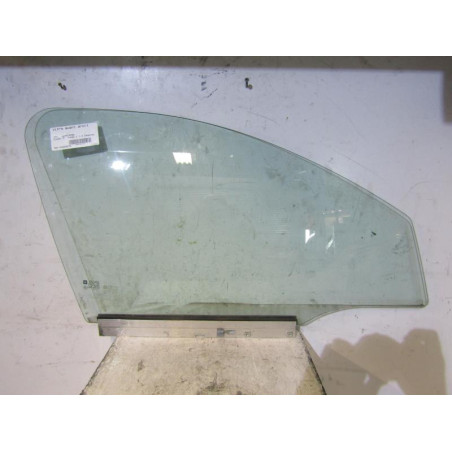 Vitre avant droit OPEL CORSA C