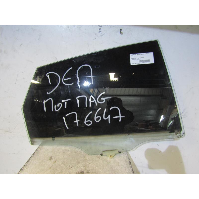 Vitre arriere droit HYUNDAI I 30 1 Photo n°1