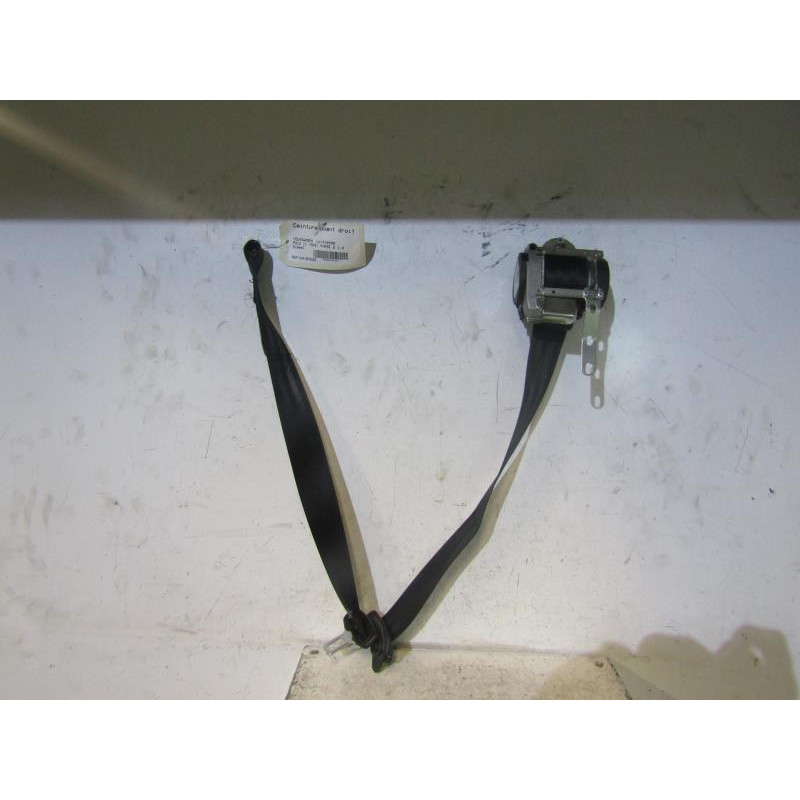 Ceinture avant droit VOLKSWAGEN POLO 4 Photo n°1