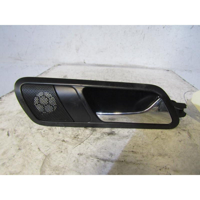 Poignee interieur arriere droit VOLKSWAGEN PASSAT 5 Photo n°1