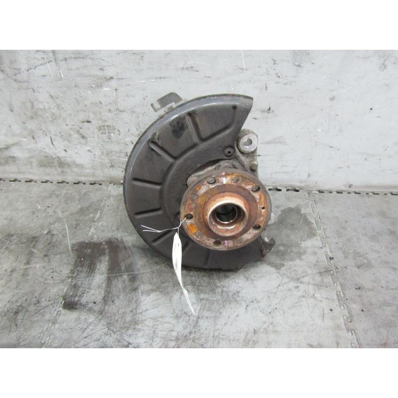 Pivot de moyeu avant droit VOLKSWAGEN PASSAT 5 Photo n°1