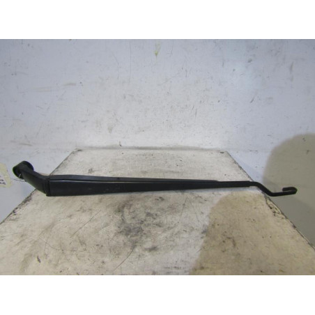 Bras essuie glace avant gauche TOYOTA COROLLA VERSO 2