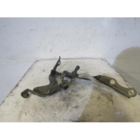 Charniere de capot TOYOTA COROLLA VERSO 2