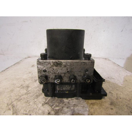 Bloc ABS (freins anti-blocage) TOYOTA COROLLA VERSO 2
