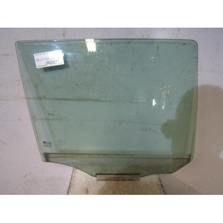 Vitre arriere droit OPEL ZAFIRA B