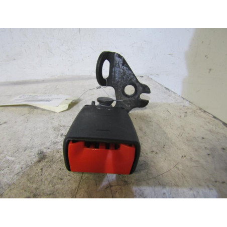 Attache ceinture arriere gauche FORD FOCUS 2