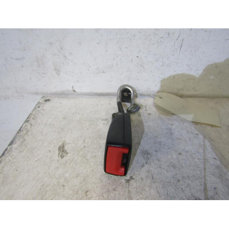 Attache ceinture arriere gauche MERCEDES CLASSE E 210