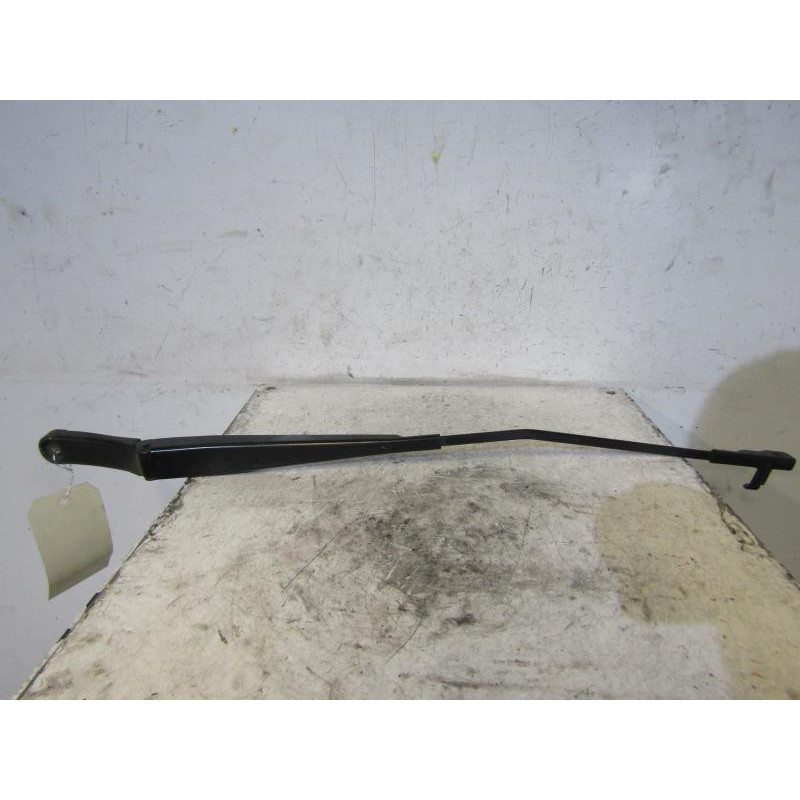 Bras essuie glace avant droit VOLKSWAGEN GOLF 5 Photo n°1