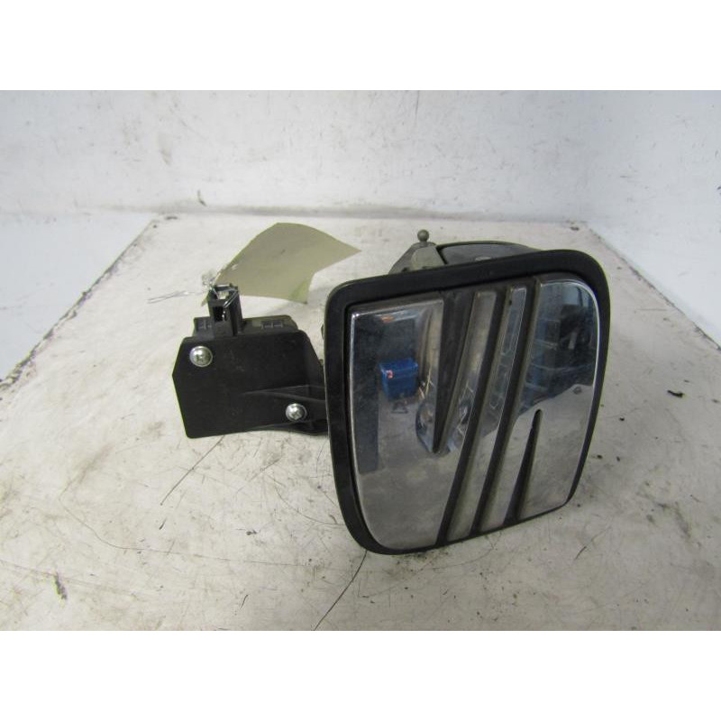 Bouton de coffre SEAT IBIZA 3 Photo n°1