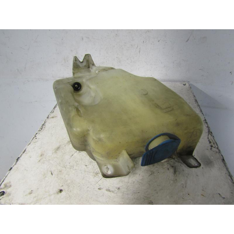 Vase de lave glace VOLKSWAGEN GOLF 3 Photo n°1