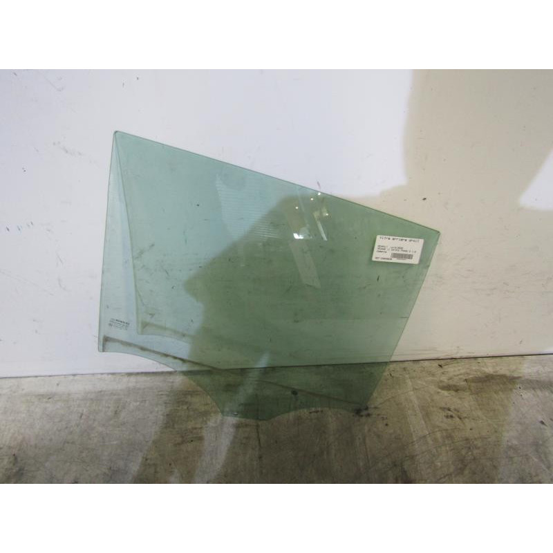 Vitre arriere droit RENAULT MEGANE 2 Photo n°1