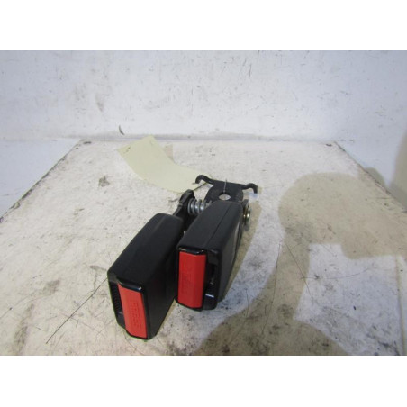 Attache ceinture arriere gauche RENAULT MEGANE 2