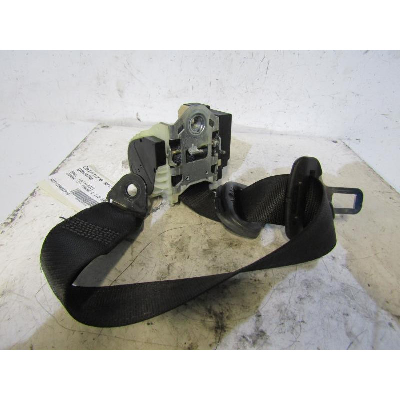 Ceinture arriere gauche OPEL CORSA C Photo n°1