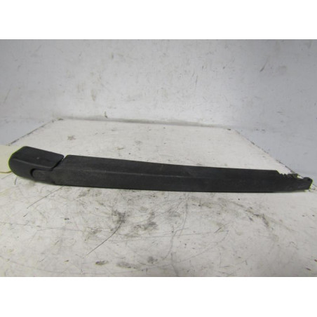 Bras essuie glace arriere TOYOTA AVENSIS 2