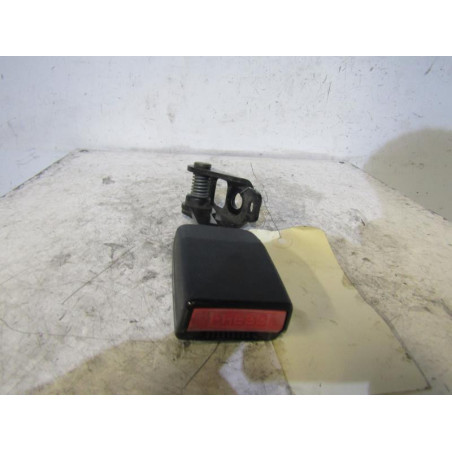 Attache ceinture arriere droit PEUGEOT 307