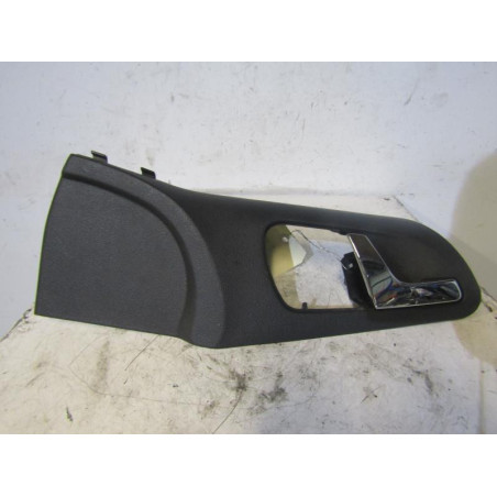 Poignee interieur avant droit SKODA OCTAVIA 1