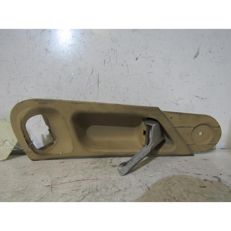 Poignee interieur arriere droit MERCEDES CLASSE C 203 Photo n°1