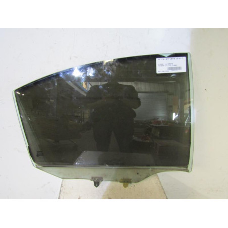 Vitre arriere droit NISSAN PRIMERA 4