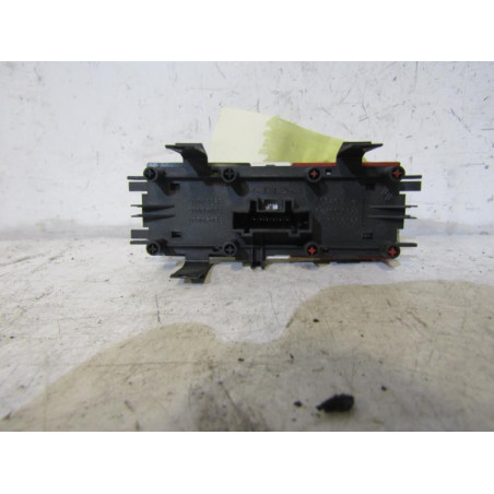 Bouton de warning RENAULT MEGANE 2