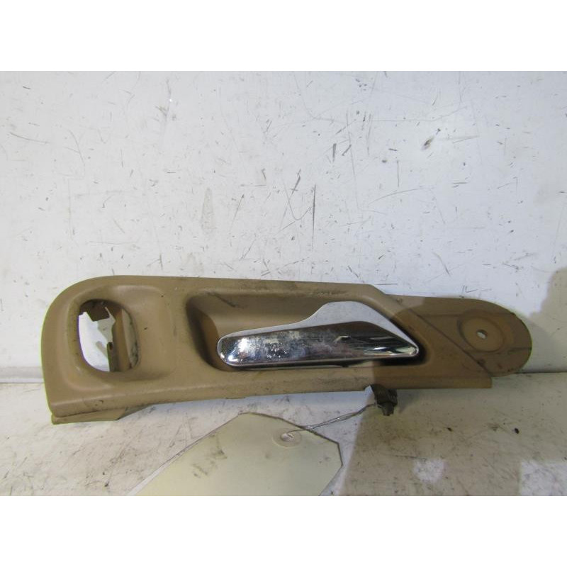 Poignee interieur arriere droit MERCEDES CLASSE C 203 Photo n°1