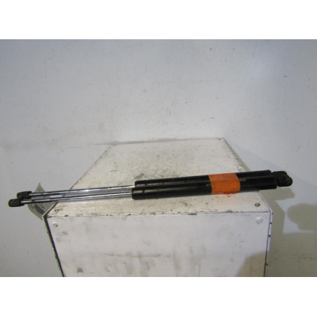 Verin de coffre HYUNDAI TRAJET