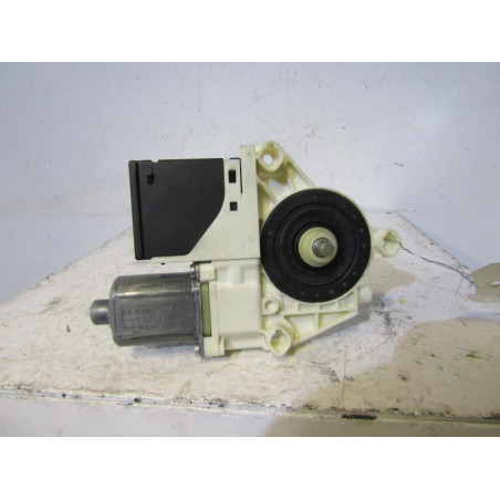 Moteur leve vitre arriere droit RENAULT MEGANE 3