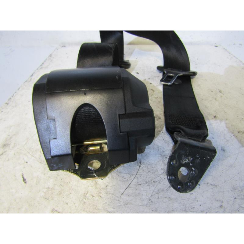 Ceinture arriere gauche VOLKSWAGEN POLO 4 Photo n°1