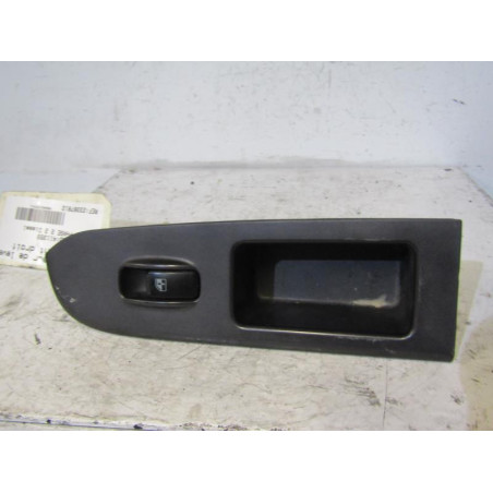 Interrupteur de leve vitre avant droit HYUNDAI TRAJET