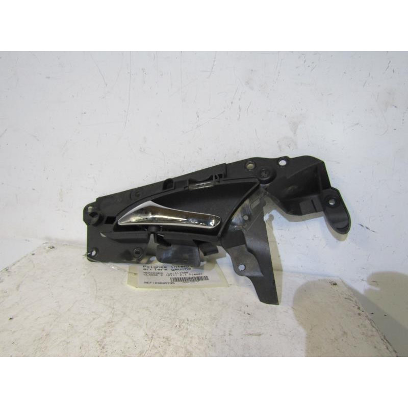 Poignee interieur arriere gauche MERCEDES CLASSE E 211 Photo n°1